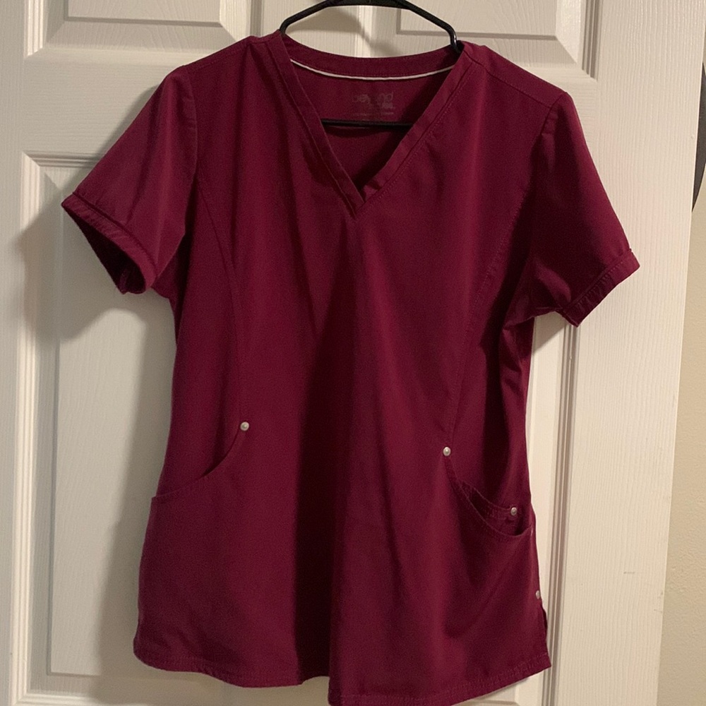 Beyond scrubs women’s scrub top